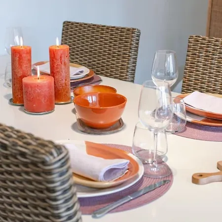 Apartment Huswell - Beautiful And Spacious With Side Seaview *